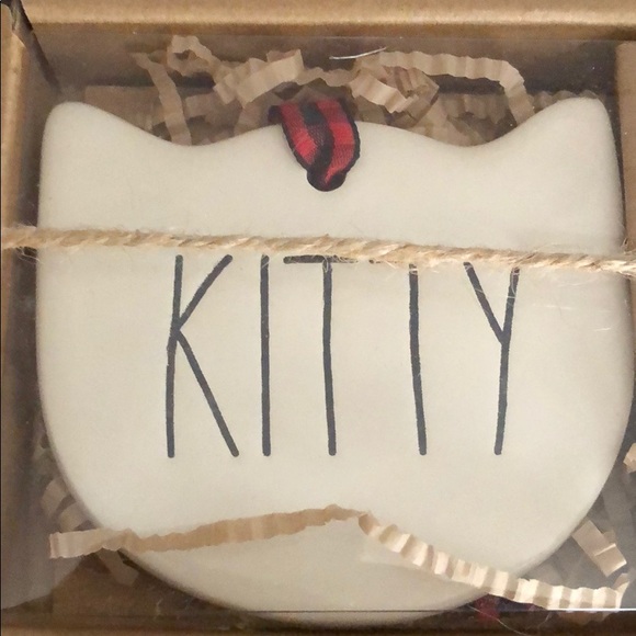 RAE DUNN  |  Kitty Christmas Ornaments - Picture 2 of 4